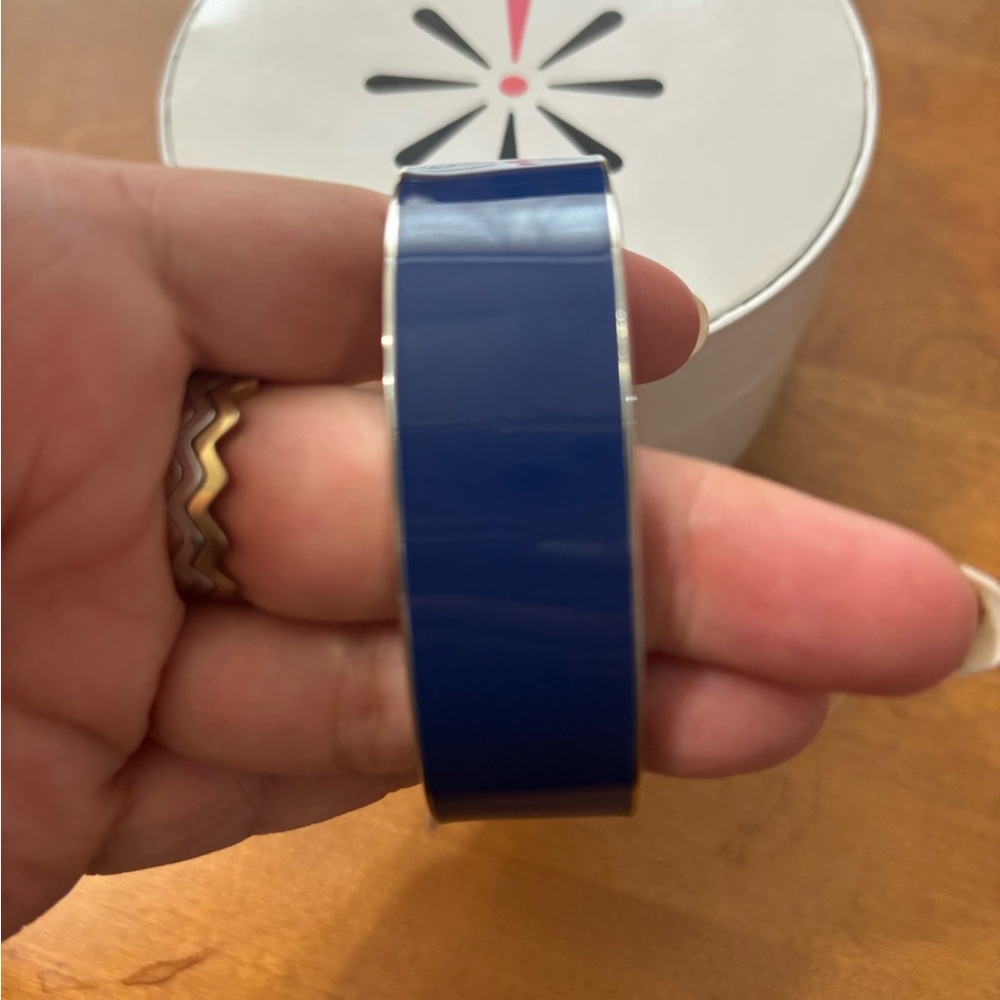 ISAAC MIZRAHI Bow Design Clasp Enamel Bracelet Watch - Picture 5 of 7